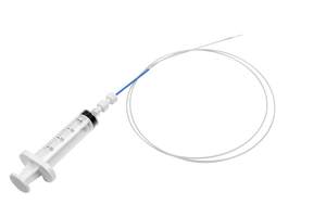 Needle integrating paracentesis and sucking